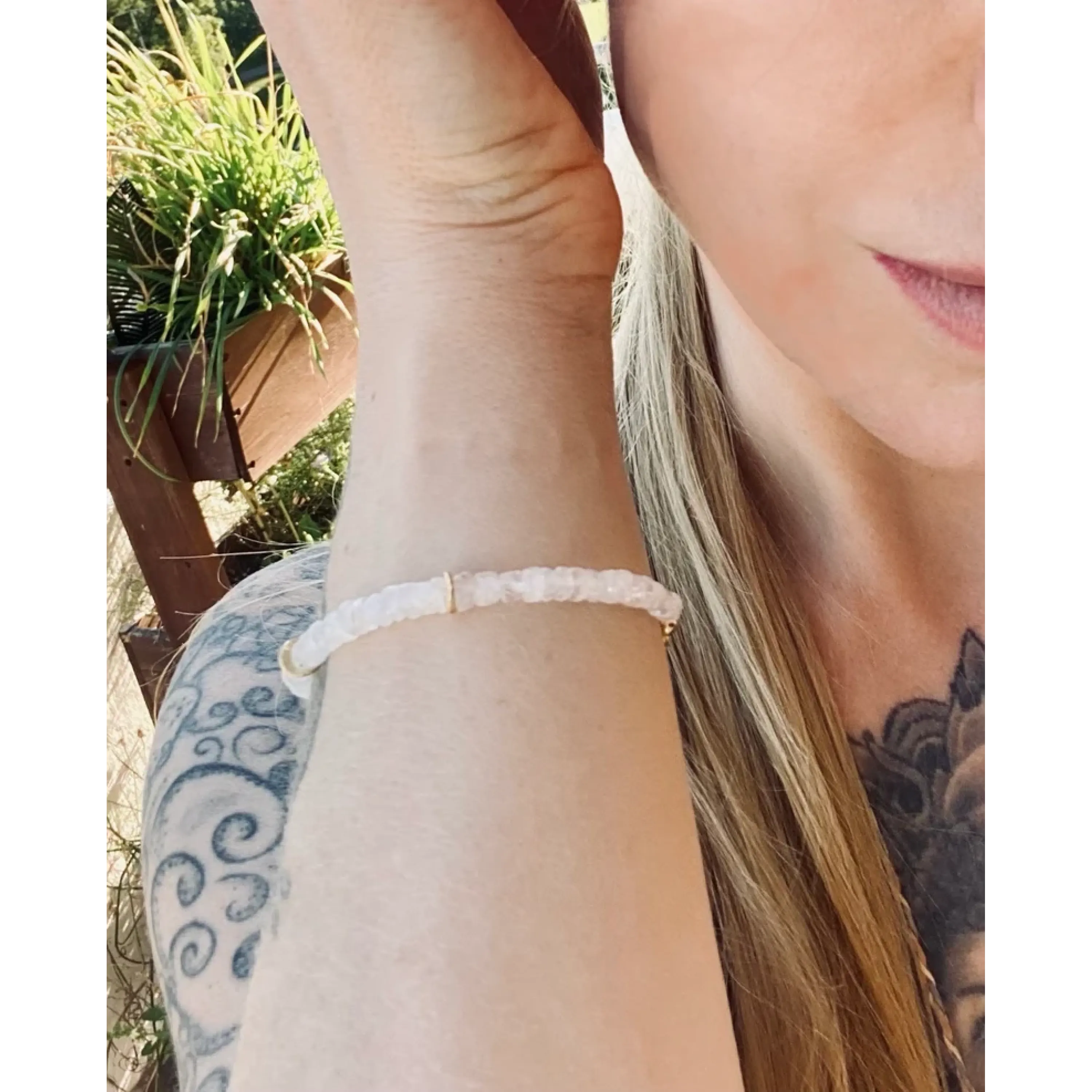 Heishi Armband mit natürlichem Mondstein