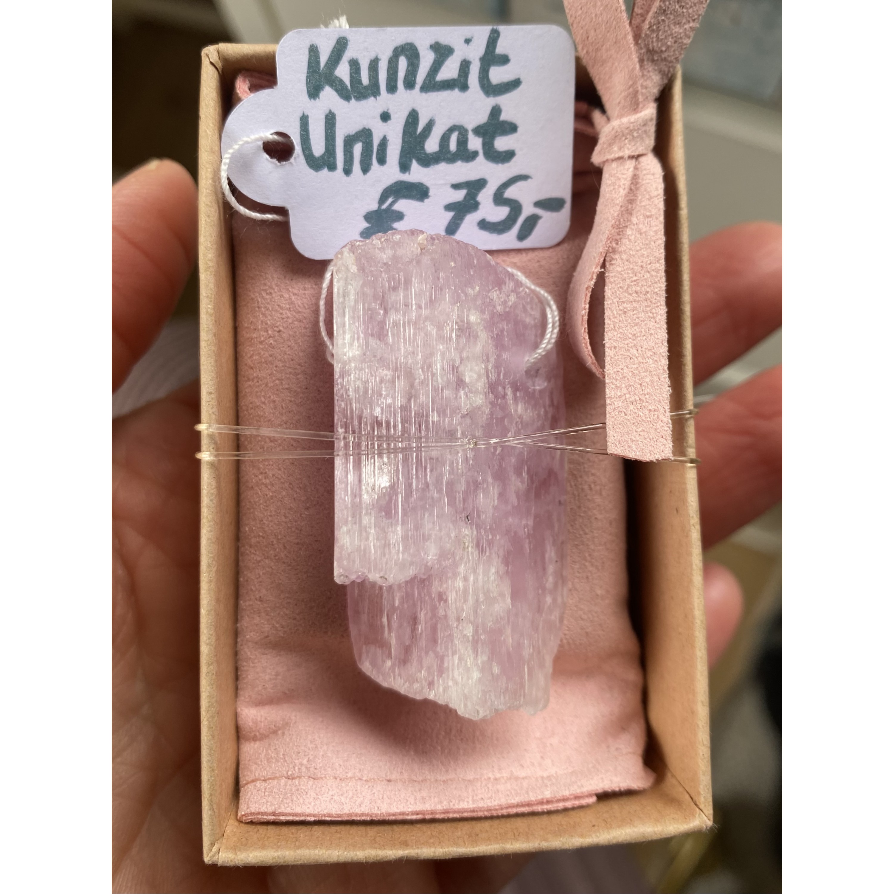 Raw kunzite crystal