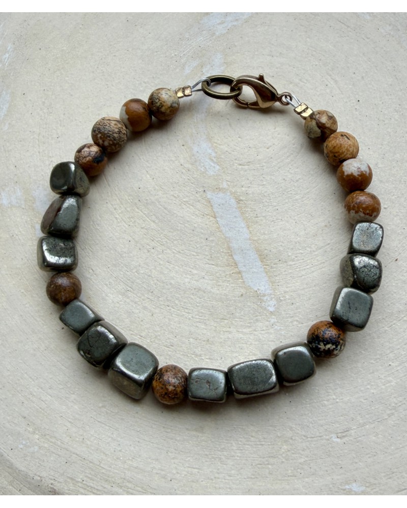 Armband aus Pyrit Würfeln und Jaspis Perlen