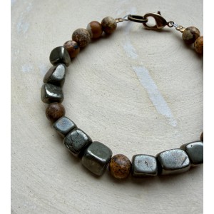 Armband aus Pyrit Würfeln und Jaspis Perlen