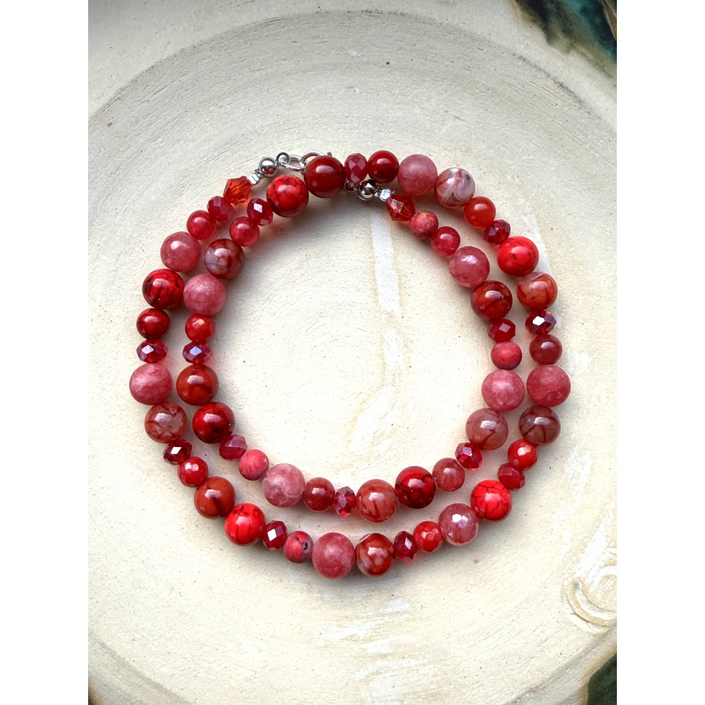 Edelsteinkette in Rot