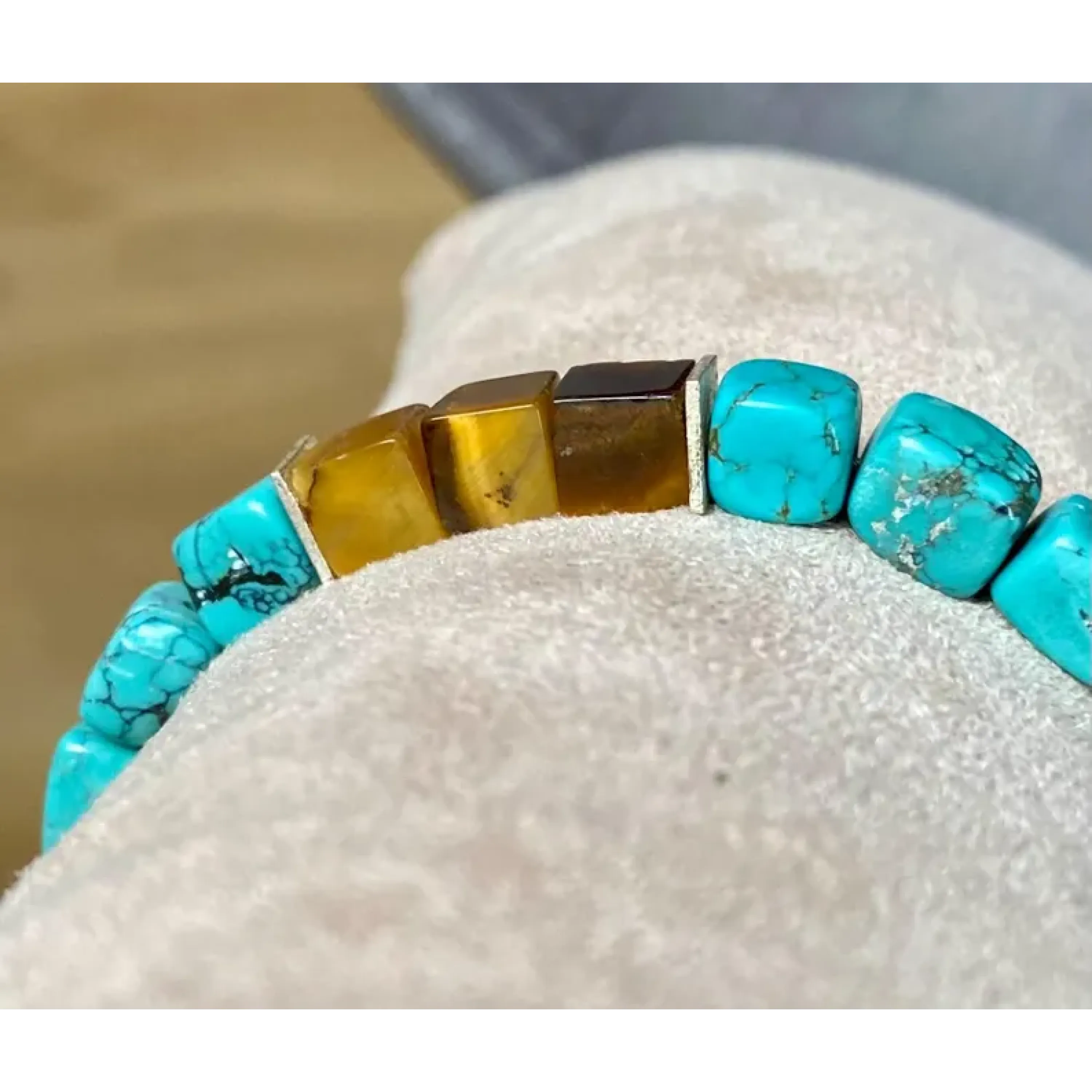 Armband aus echtem Türkis und Tigerauge